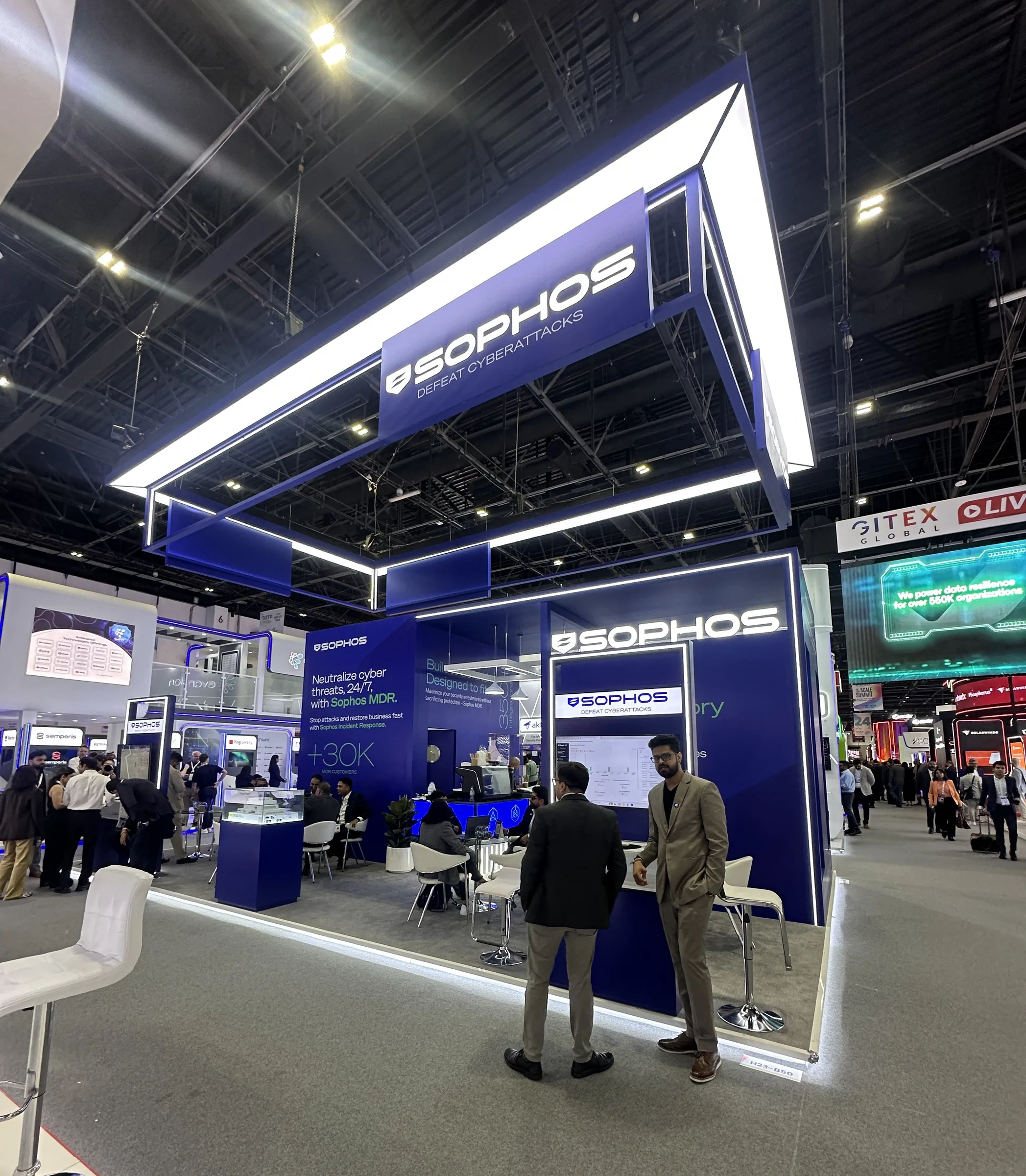 Sophos stand display detail