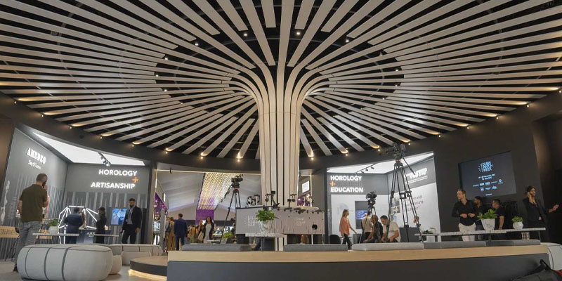 Professional exhibition stand builders in Dubai creating custom exhibition stands